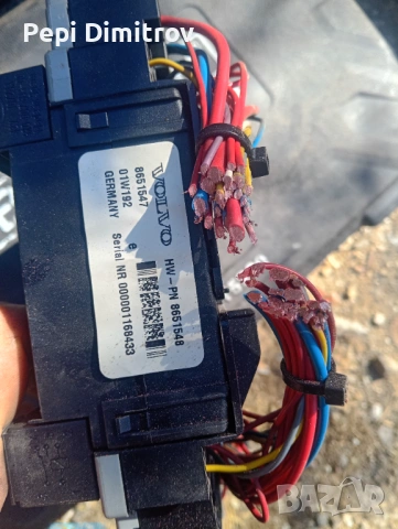 Кутия с предпазители CEM за заден централен електронен модул на Volvo S60. Част № 8651547., снимка 2 - Части - 53832610