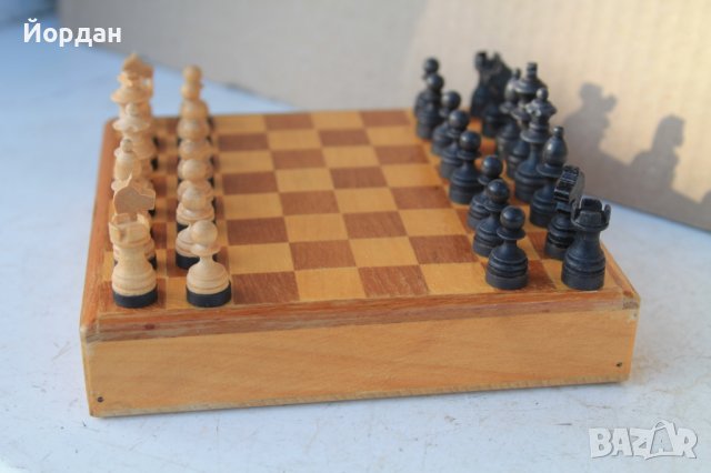 Неизползван дървен туристически шах от '' ГДР '' с магнити, снимка 6 - Колекции - 40196771