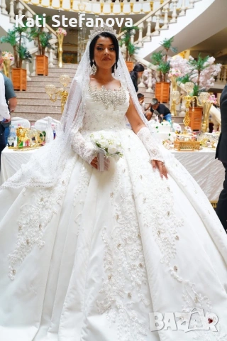 Сватбена рокля, снимка 2 - Сватбени рокли - 53459114