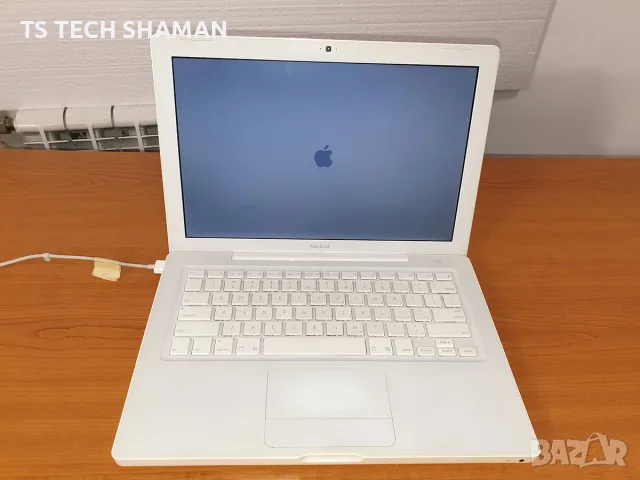 ⭐Продавам уникално запазен ретро компютър Apple MacBook A1181⭐, снимка 2 - Антикварни и старинни предмети - 56041436