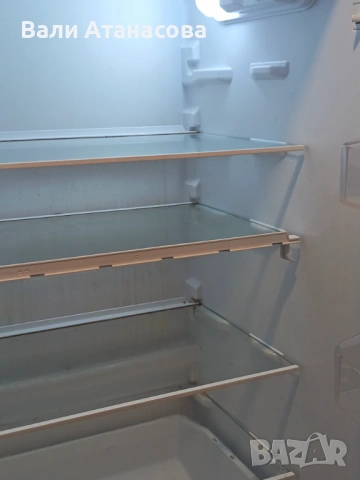 Огромен хладилник с долна камера, използван, снимка 3 - Хладилници - 53775900