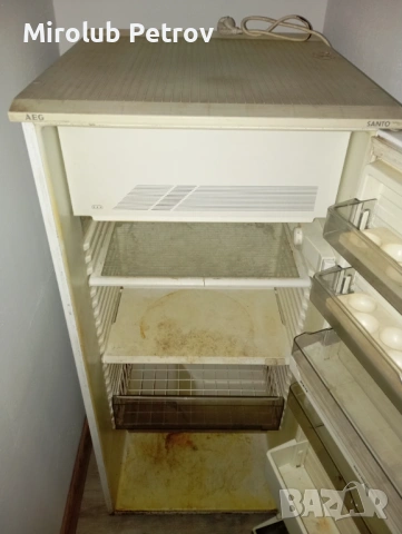 Хладилник фризер , снимка 6 - Хладилни витрини и фризери - 53287909