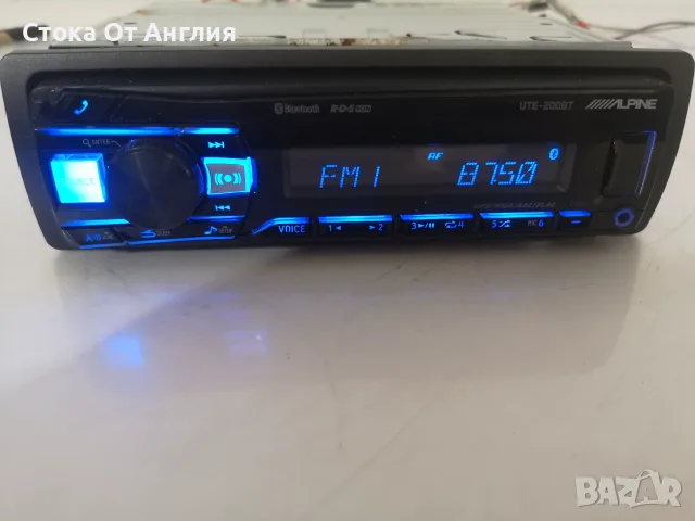 Радио за кола CD - Alpine UTE-200BT / 4 X 50 W