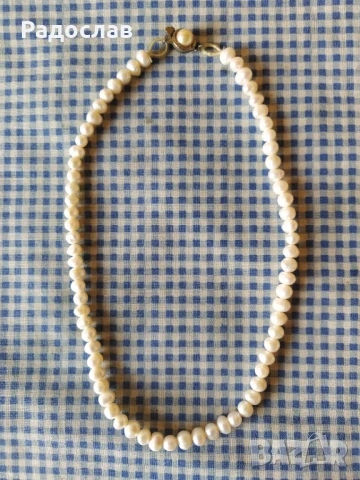 колие от бели естествени перли 