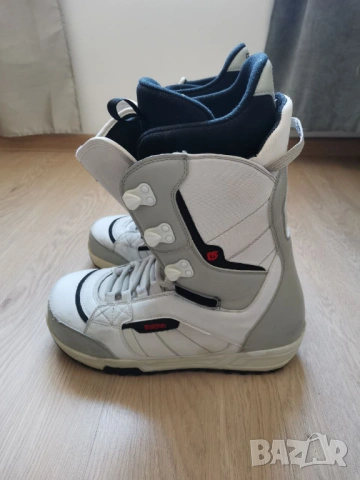 Сноуборд обувки Burton 44, снимка 2 - Зимни спортове - 53822090