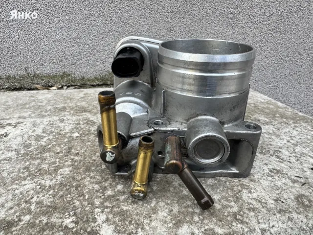 Дросел клапа за голф 5 , снимка 4 - Части - 49489494