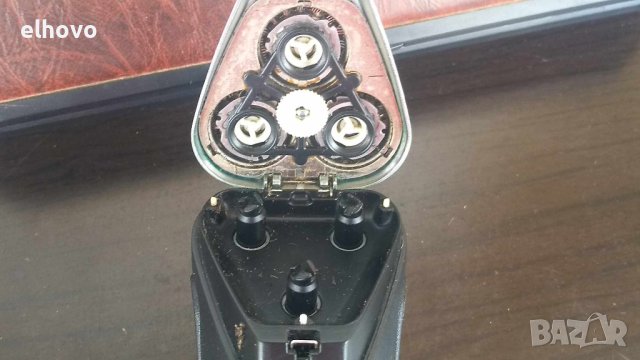 Електрическа самобръсначка Philips HP 1602, снимка 8 - Електрически самобръсначки - 41674847