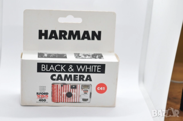 Фотоапарат Harman с черно-бял филм Ilford XP2 Super 400