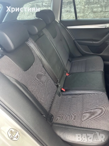 Skoda Octavia 4x4 DSG, снимка 9 - Автомобили и джипове - 49190297