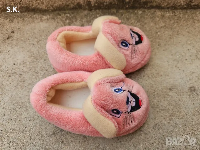 нови детски пантофи, снимка 3 - Детски пантофи - 49830364