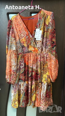 Рокля Guess, снимка 3 - Рокли - 52642638