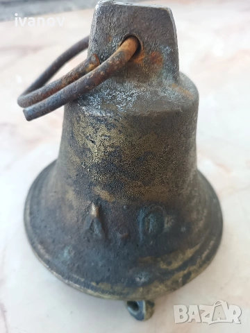 Голяма бронзова камбана