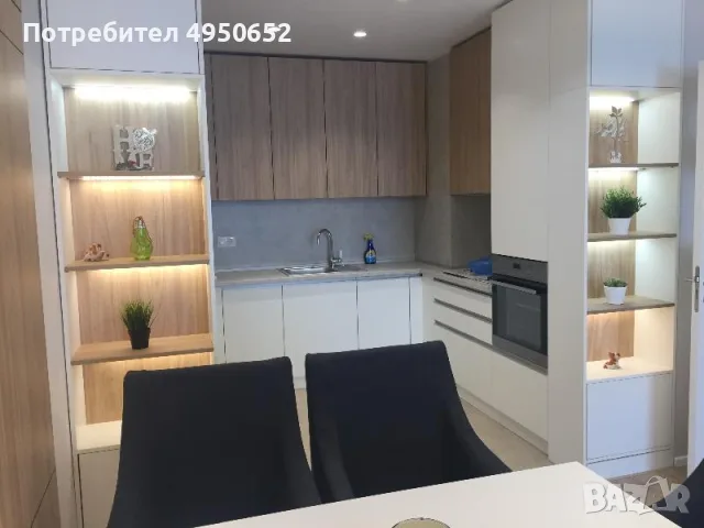 Продаваме Тристаен Апартамент В Красна Поляна 2