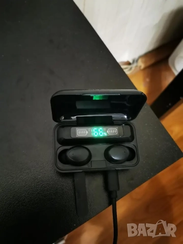 Безжични Bluetooth слушалки с LED цифров дисплей  