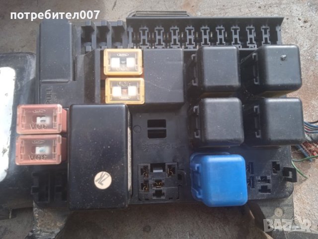 Кутия с релета , снимка 4 - Автомобили и джипове - 44226063