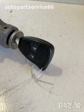 Патрон с Ключ за запалване за Jeep Compass 2.0 CRD (2009) 05057297AG, снимка 3 - Части - 53390798