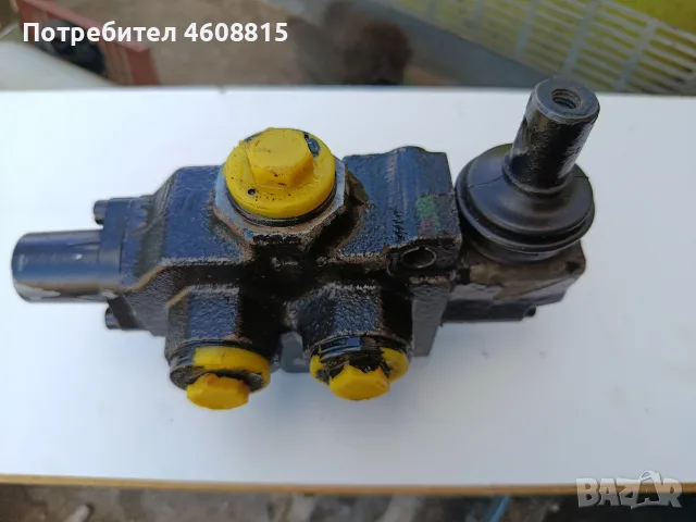 Италиански три позиционен хидравличен разпределител SOT180141, снимка 2 - Резервни части за машини - 55834394