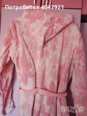 Халати , снимка 2 - Хавлии и халати - 47810032