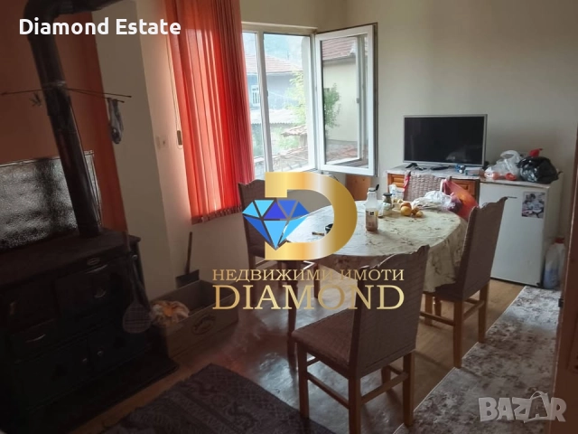 Двуетажна къща в село Книжовник, обл. Хасково, снимка 4 - Къщи - 52362165