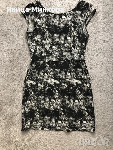 Дамска рокля, снимка 2 - Рокли - 50505359