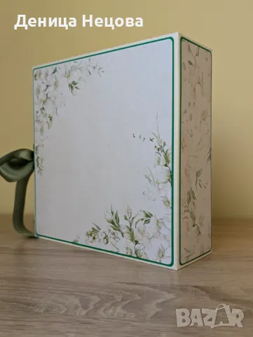 Ръчно изработен сватбен албум за снимки и сватбена картичка, снимка 3 - Сватбени аксесоари - 49736471