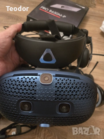 VR очила HTC Vive Cosmos