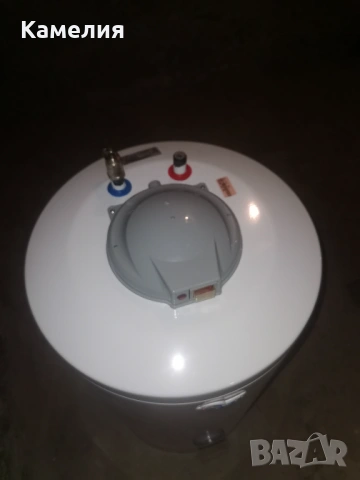 Вертикален бойлер Теси 80 литра., снимка 3 - Бойлери - 53580036