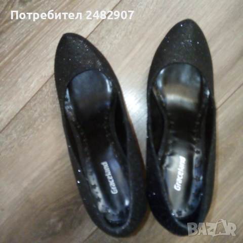 Блестящи дамски обувки, снимка 8 - Дамски обувки на ток - 51595297