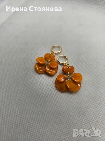 Мини обечки с естествен цвят на мини градинска теменужка. , снимка 5 - Обеци - 53737924