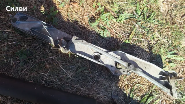 Лостов механизъм с моторче за чистачки от БМВ е39 за BMW e39 лостова система рамена тяло, снимка 2 - Части - 47840298