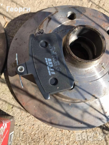 дискове Brembo за audi a4 , снимка 2 - Части - 53655158