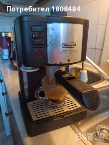 Кафемашина Делонги Тревизо с ръкохватка с крема диск, работи отлично и прави хубаво кафе с каймак , снимка 3 - Кафемашини - 41282075