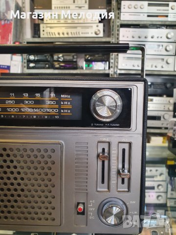 Радио Gold Star RD-118 Радиото има проблем! Повече информация по телефона., снимка 3 - Радиокасетофони, транзистори - 41604802