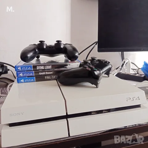 Playstation 4 Fat бял с 2 контролера + 3 игри за PS4