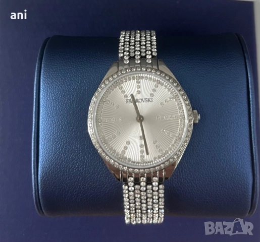 Swarovski дамски часовник, снимка 2 - Дамски - 52597341
