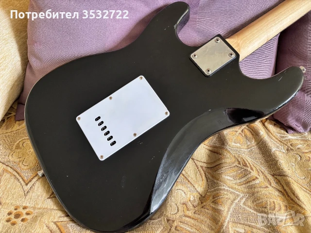 Електрическа китара, снимка 3 - Китари - 50829997