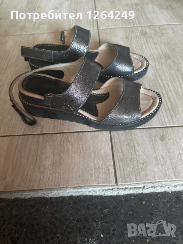 Обувани са 5 пъти 