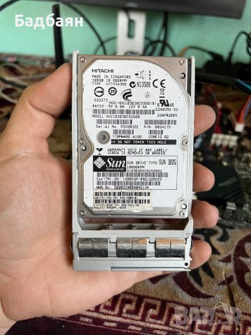 Hitachi 300GB 10K RPM 64MB  6.0Gbps SAS 2.5, снимка 1