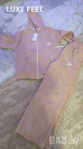 Nike ✨Дамски Ватирани Екипи 