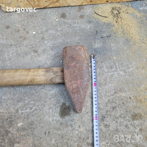 хубав голям ковашки немски чук 5 кг