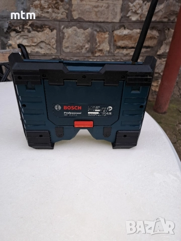 Акумулаторно радио BOSCH GML 10.8 V-LI Professional,, снимка 2 - Радиокасетофони, транзистори - 52556670