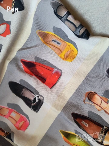 Елегантна рокля Zanardi Italy gold Moschino, снимка 7 - Рокли - 50670709