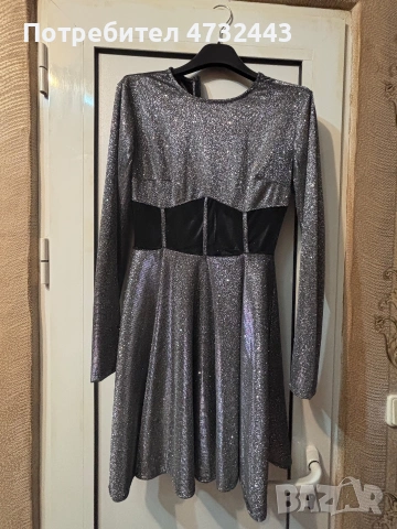 Сребриста рокля , снимка 3 - Рокли - 53434894