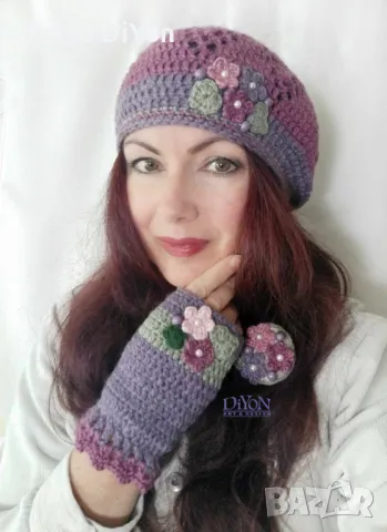 Дамски ръчно плетен комплект в лилаво шапка барета ръкавици