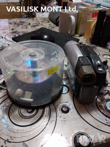 Видеокамера SONY DCR DVD92E + подарък ДВД дискове за запис