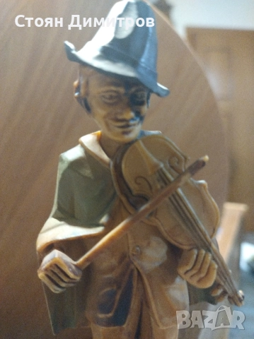 Италиански цигулар, красива изработка ръчна работа 15см височина , снимка 6 - Антикварни и старинни предмети - 51912772