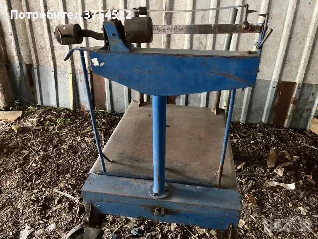 Голям кантар до 500 кг с колелета за по лесно преместване 