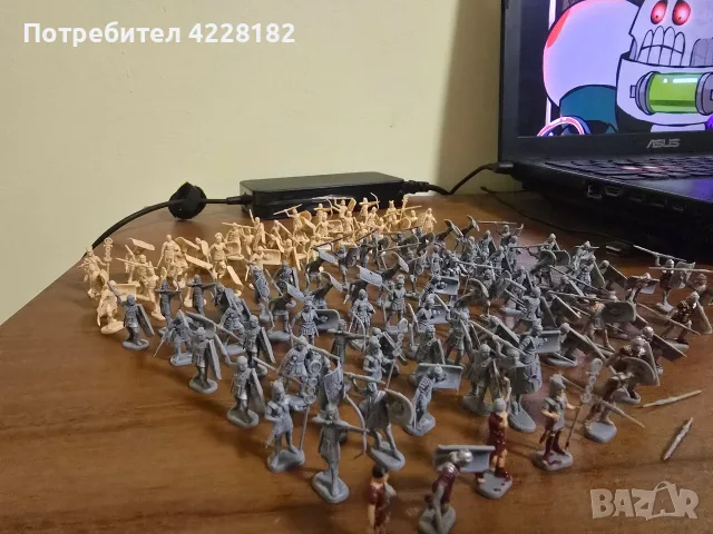 Миниатюри на Caesar Miniatures Roman Legionarys, снимка 2 - Други игри - 56157031