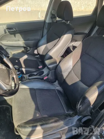 Hyundai I30 1.4 Фейс/Мултимедия/16 На части, снимка 5 - Автомобили и джипове - 56023945