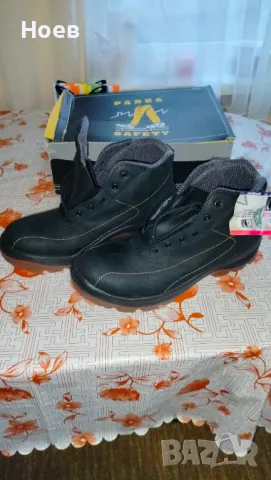 Работни зимни обувки, снимка 7 - Мъжки боти - 48705441